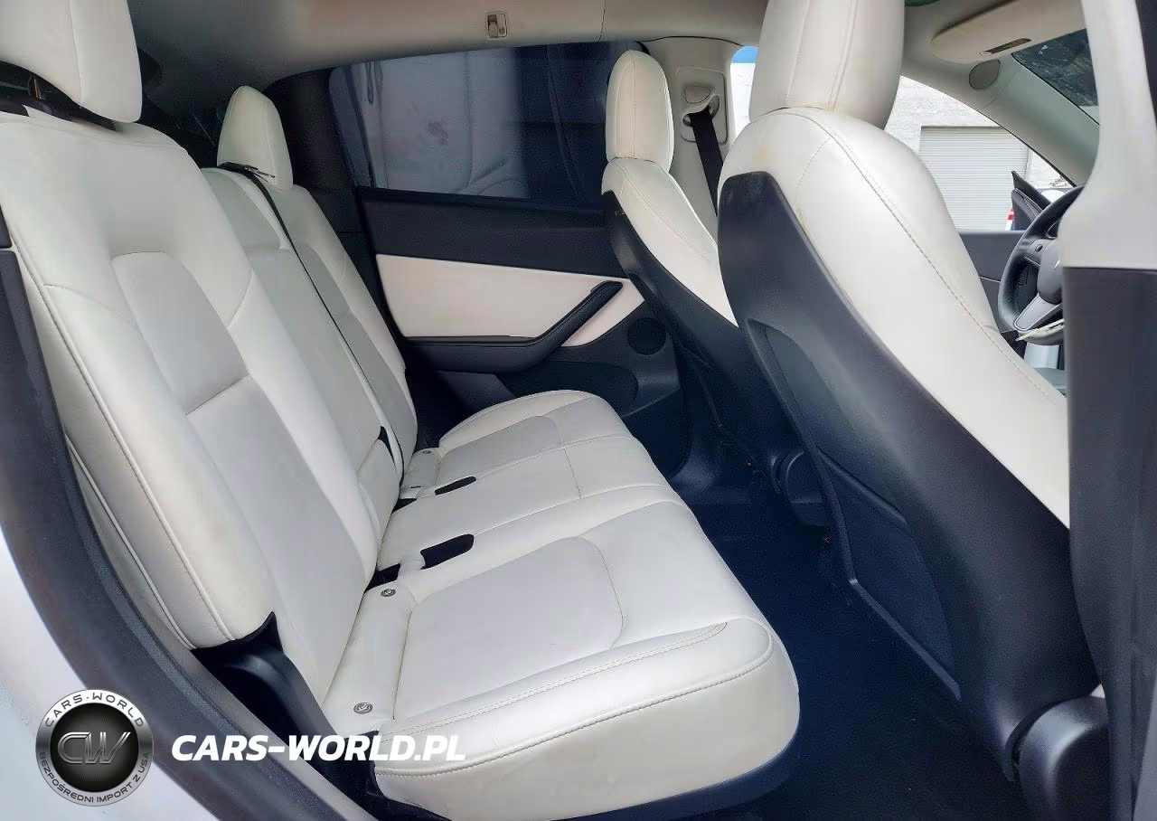 2021 Tesla Model Y VIN:5YJYGDEF2MF251709 - 11