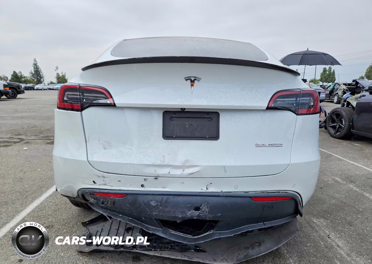 2021 Tesla Model Y VIN:5YJYGDEF2MF251709 - 6