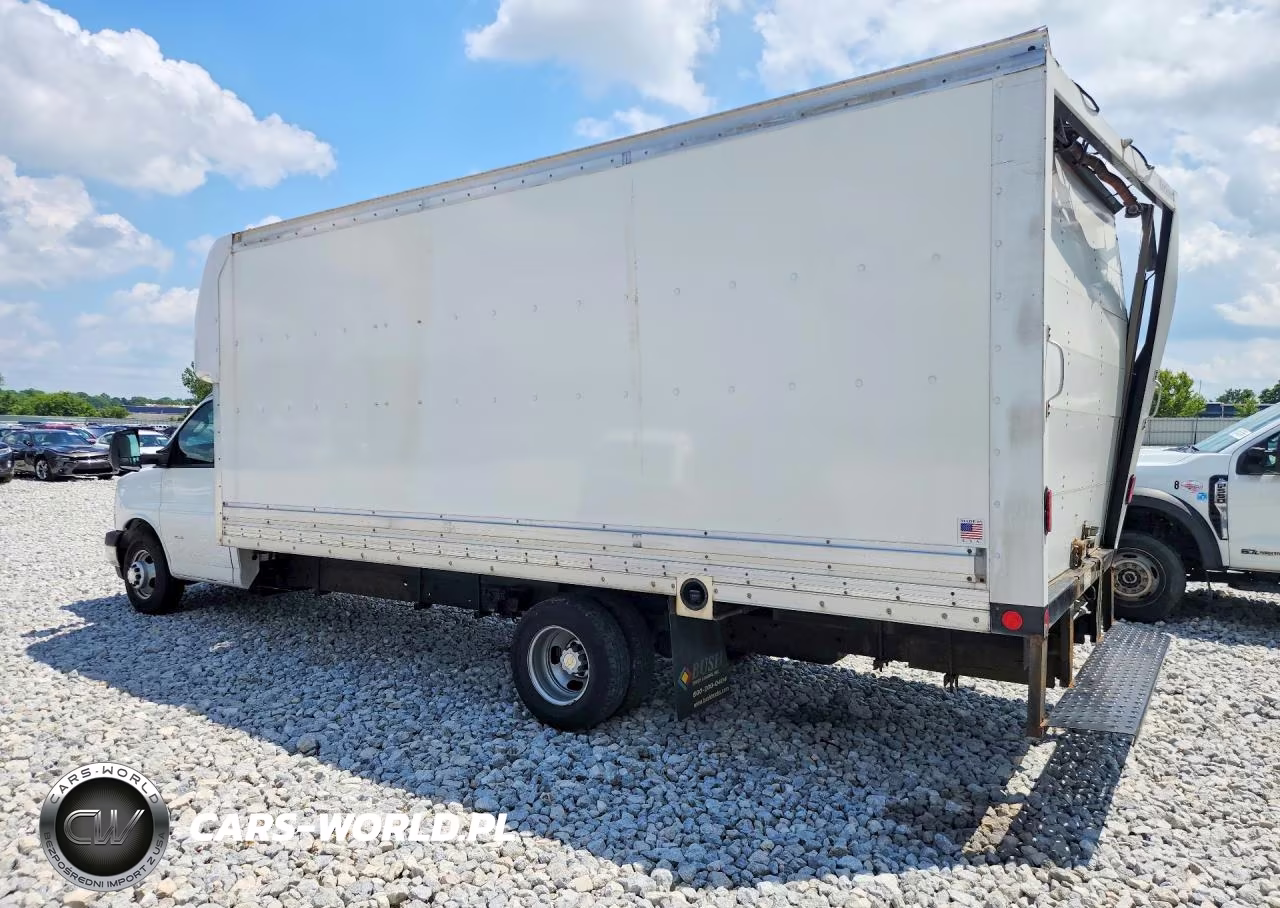 2023 Chevrolet Express Delivery Truck VIN:1GB3GSC72P1115673 - 2