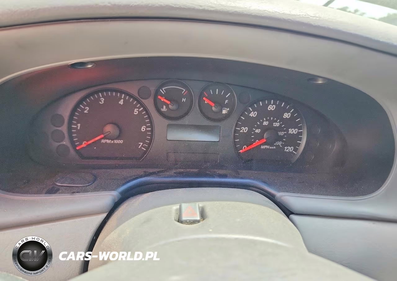 2004 Ford Taurus Se VIN:1FAFP532X4A207064 - 9
