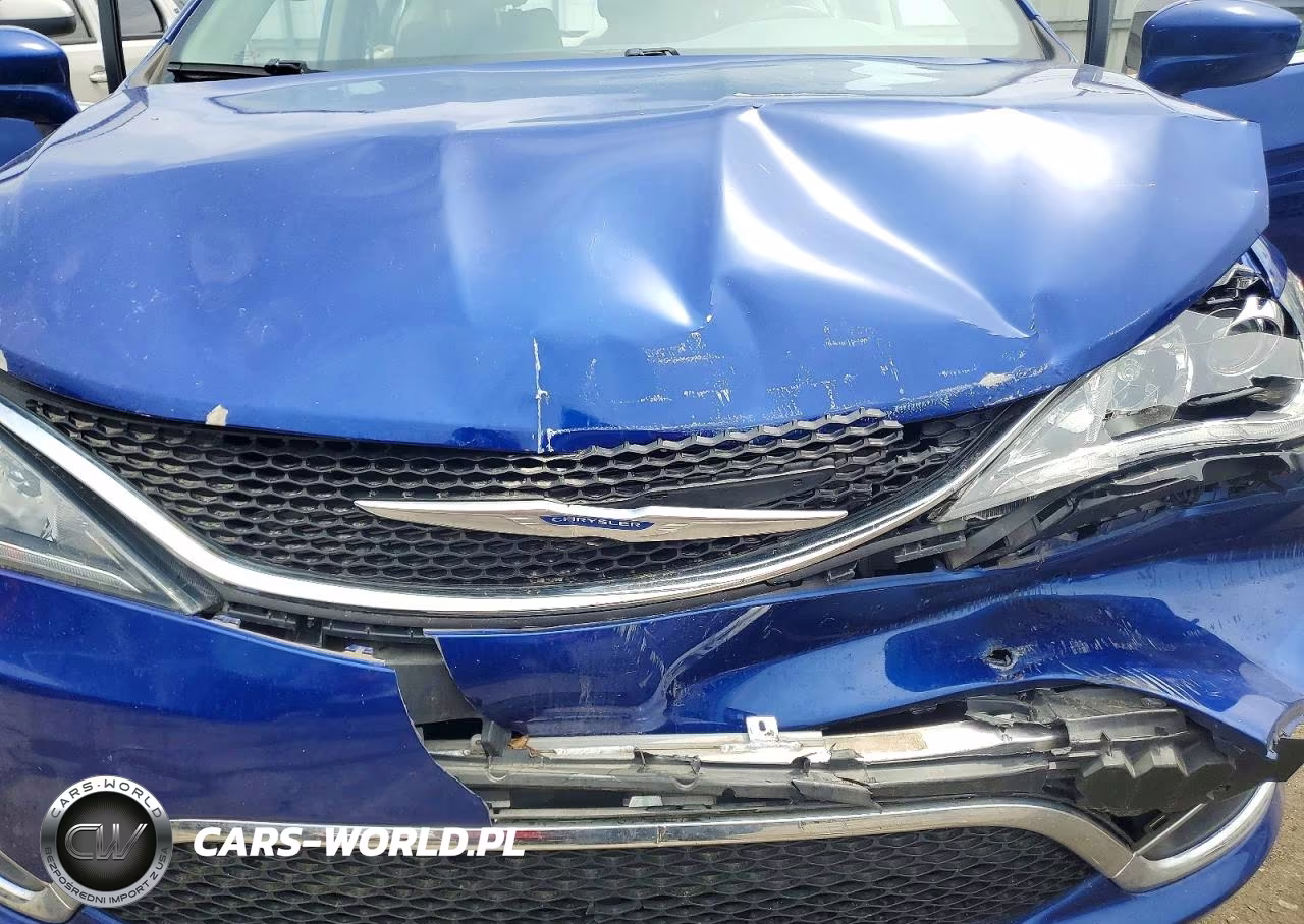 2019 Chrysler Pacifica Touring L Plus VIN:2C4RC1EG7KR604048 - 12