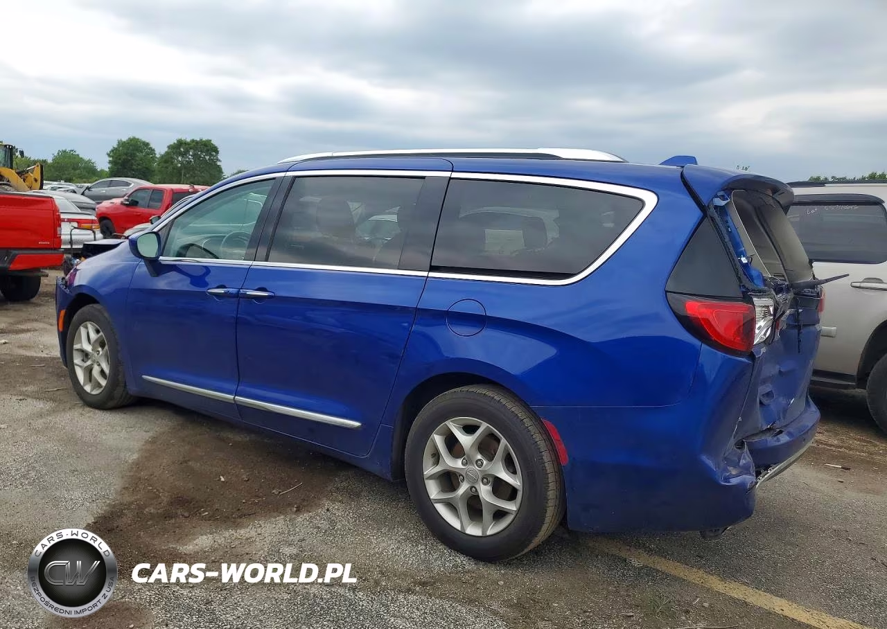 2019 Chrysler Pacifica Touring L Plus VIN:2C4RC1EG7KR604048 - 2