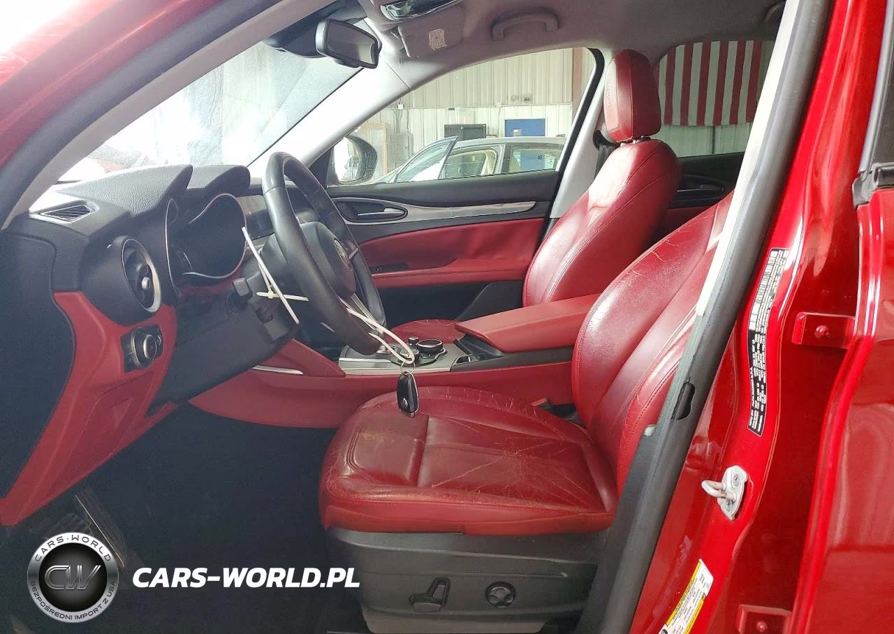2018 Alfa Romeo Stelvio Sport VIN:ZASFAKPN7J7B72756 - 7