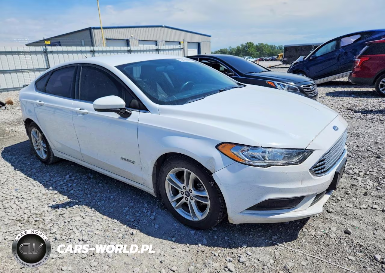 2018 Ford Fusion Se Hybrid VIN:3FA6P0LU2JR235110 - 4