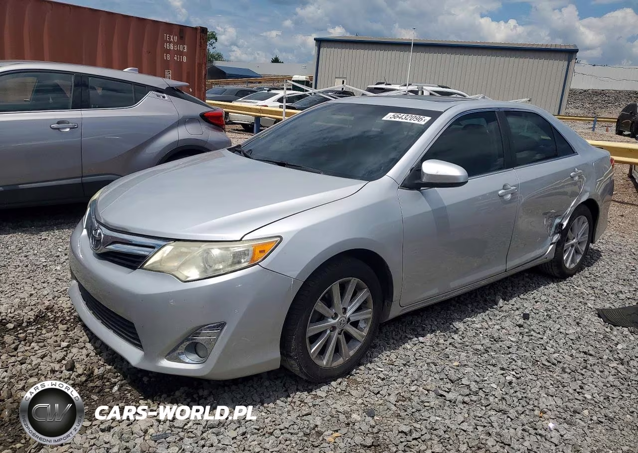 2012 Toyota Camry Xle V6 – zdjęcie 1 z 12