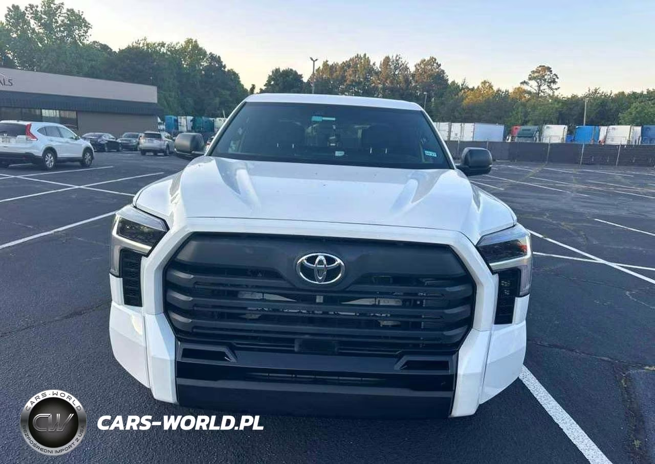 2025 Toyota Tundra Crewmax Sr VIN:5TFKB5AB9SX047960 - 12