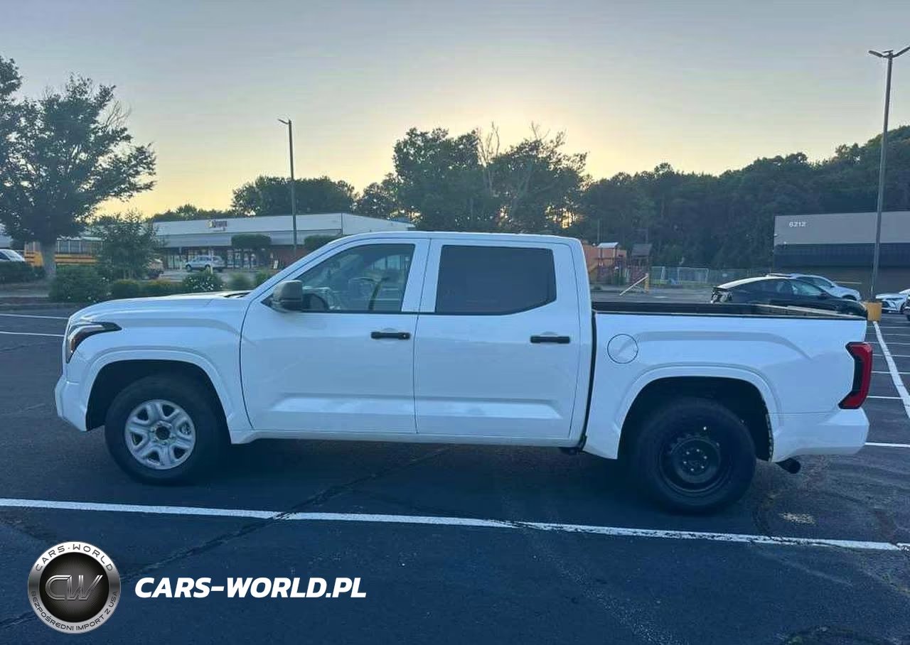 2025 Toyota Tundra Crewmax Sr VIN:5TFKB5AB9SX047960 - 15