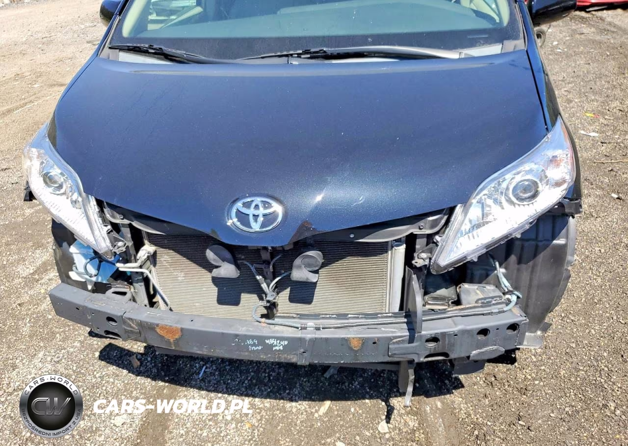 2015 Toyota Sienna Xle 8-Passenger VIN:5TDYK3DC2FS634029 - 12