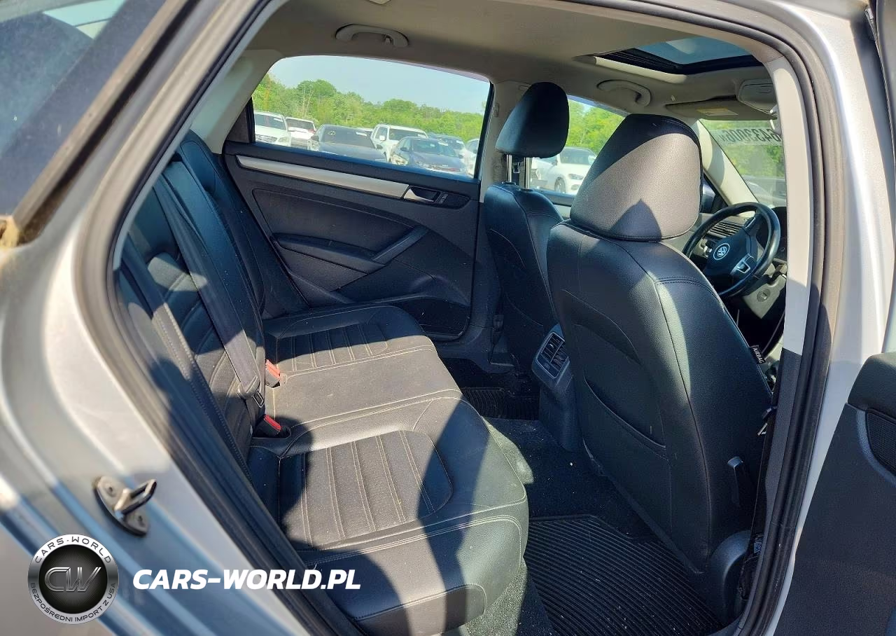 2015 Volkswagen Passat Se VIN:1VWBT7A34FC004428 - 10