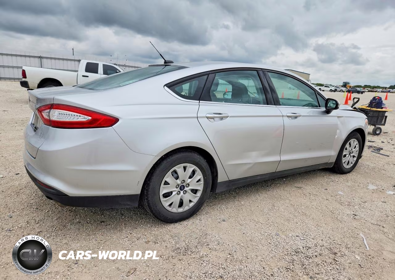 2014 Ford Fusion S VIN:1FA6P0G73E5372893 - 3