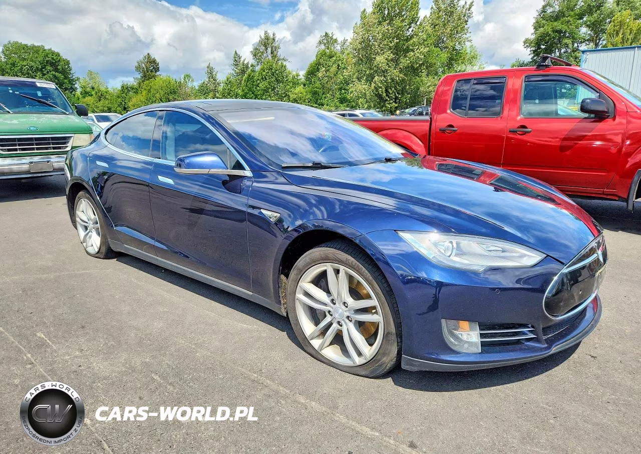 2014 Tesla Model S VIN:5YJSA1H17EFP47435 - 4