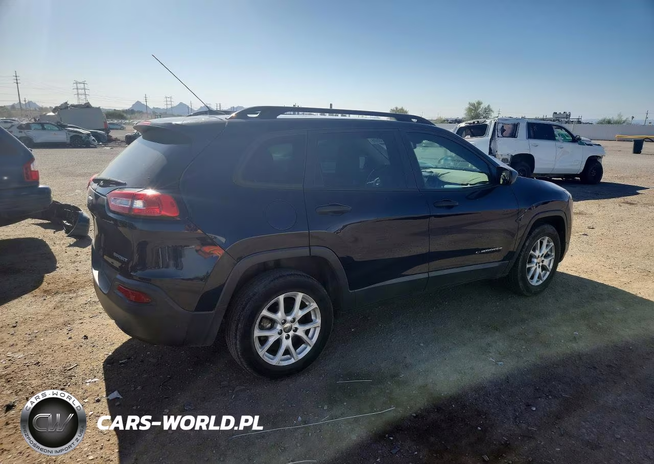 2016 Jeep Cherokee Sport VIN:1C4PJLABXGW126256 - 3