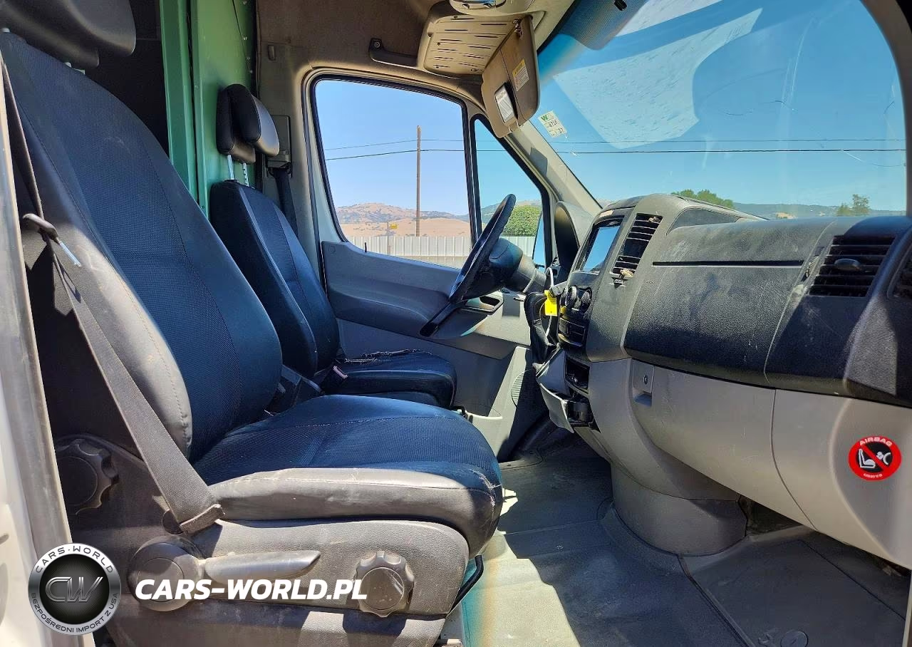 2006 Mercedes Benz Sprinter 2500 Delivery Van VIN:WD0PE745185226147 - 11