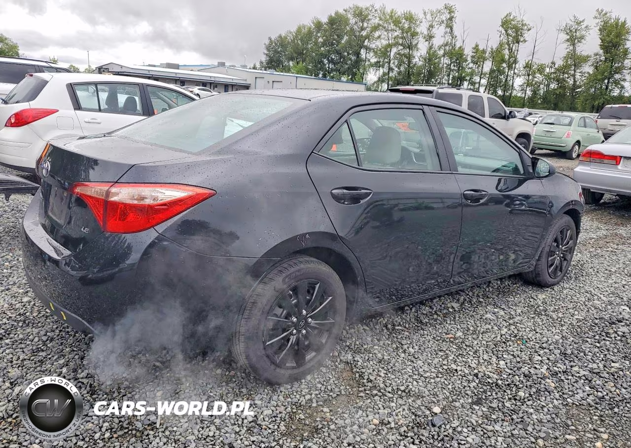 2017 Toyota Corolla Le VIN:5YFBURHE1HP641645 - 3