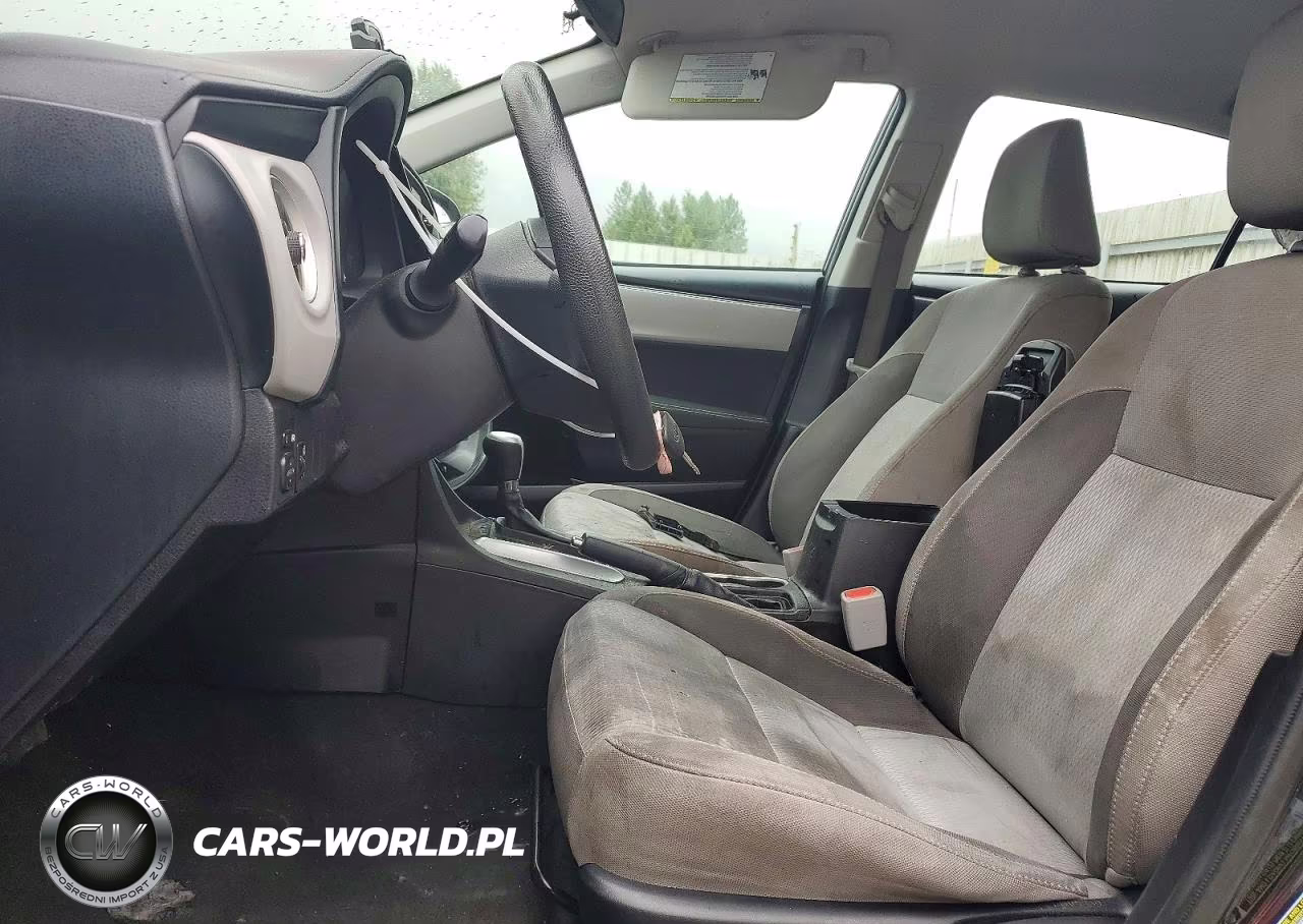 2017 Toyota Corolla Le VIN:5YFBURHE1HP641645 - 7