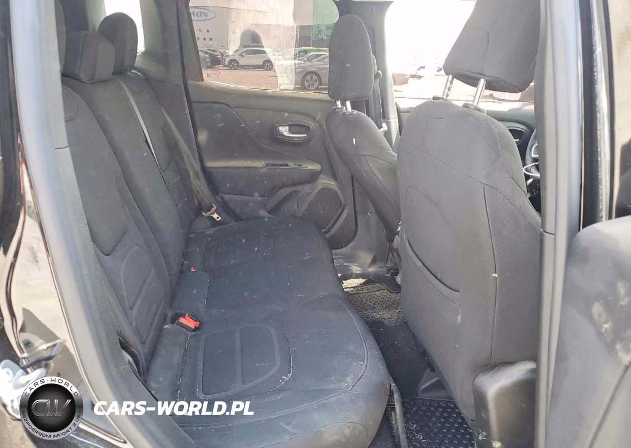 2022 Jeep Renegade Latitude VIN:ZACNJDB18NPN87126 - 10
