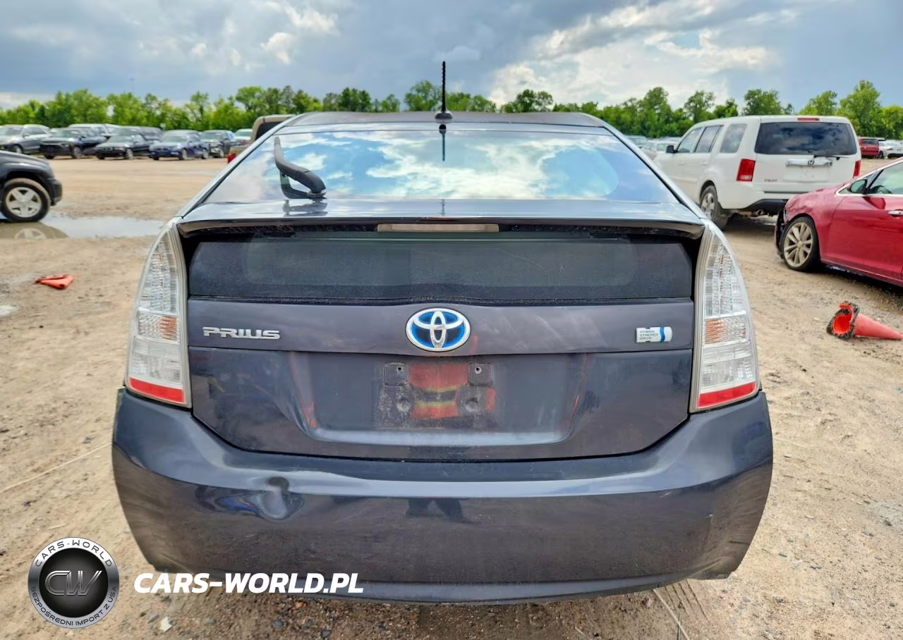 2011 Toyota Prius Two VIN:JTDKN3DU2B1419814 - 6