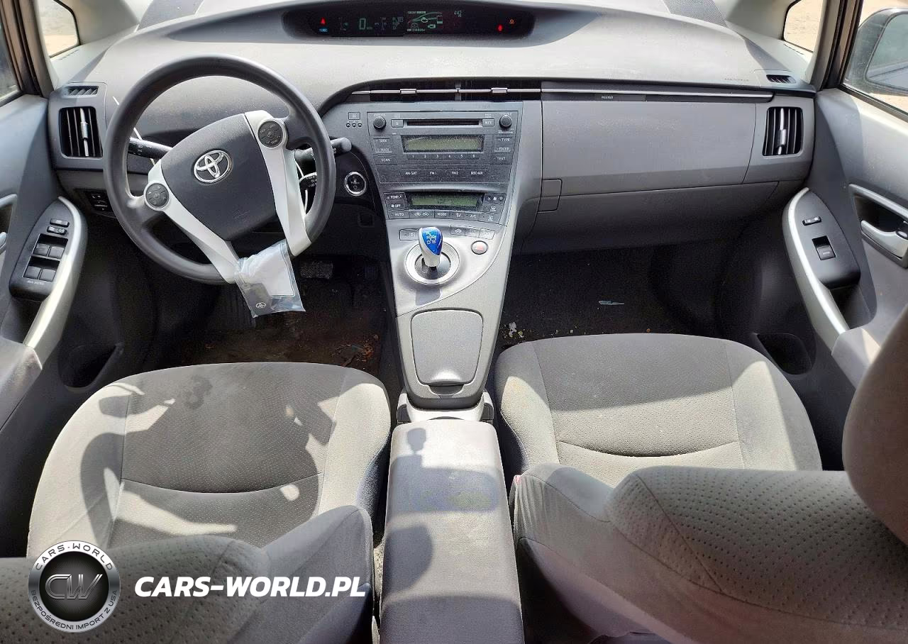 2011 Toyota Prius Two VIN:JTDKN3DU2B1419814 - 8