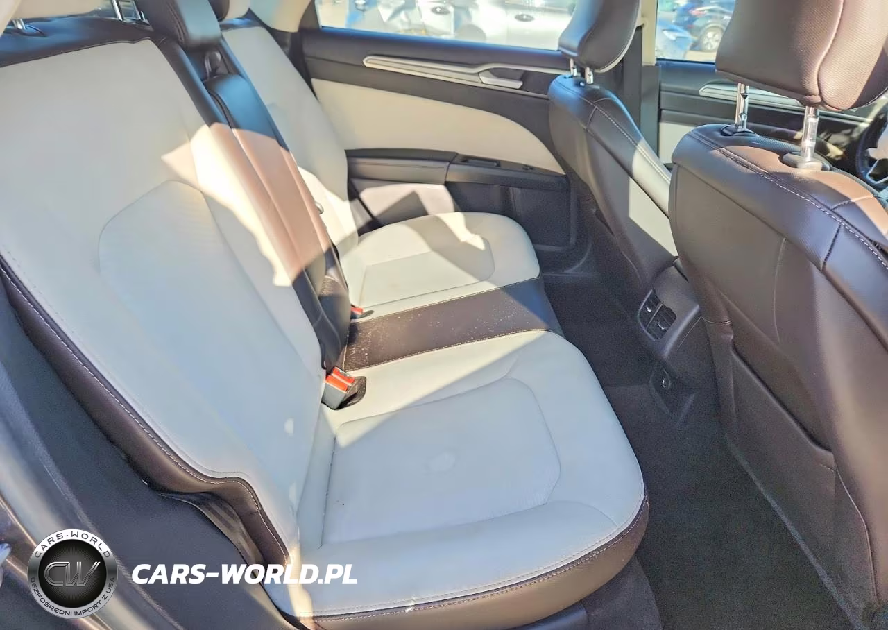 2019 Ford Fusion Se VIN:3FA6P0HD4KR133365 - 10