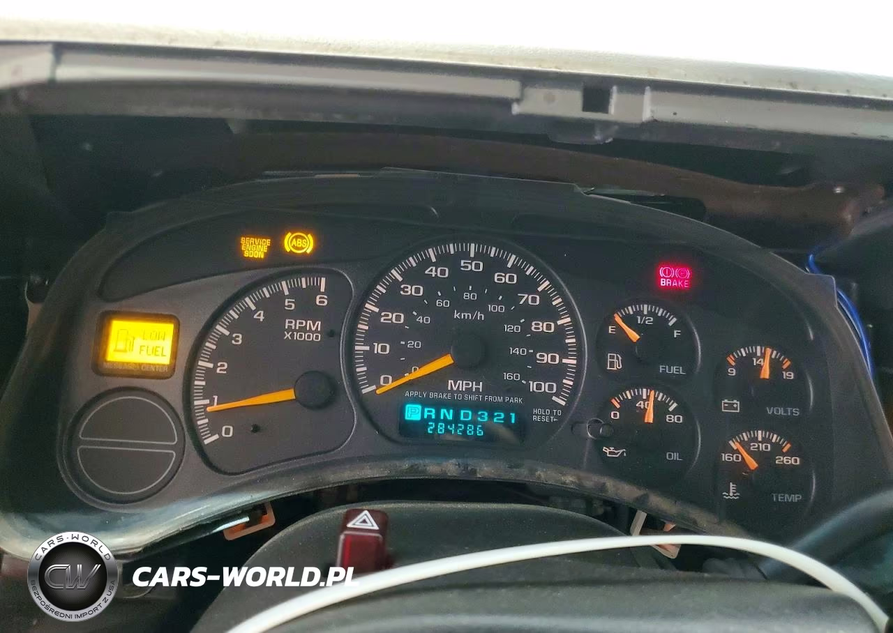 2000 Chevrolet Suburban K1500 VIN:3GNFK16T7YG123563 - 9