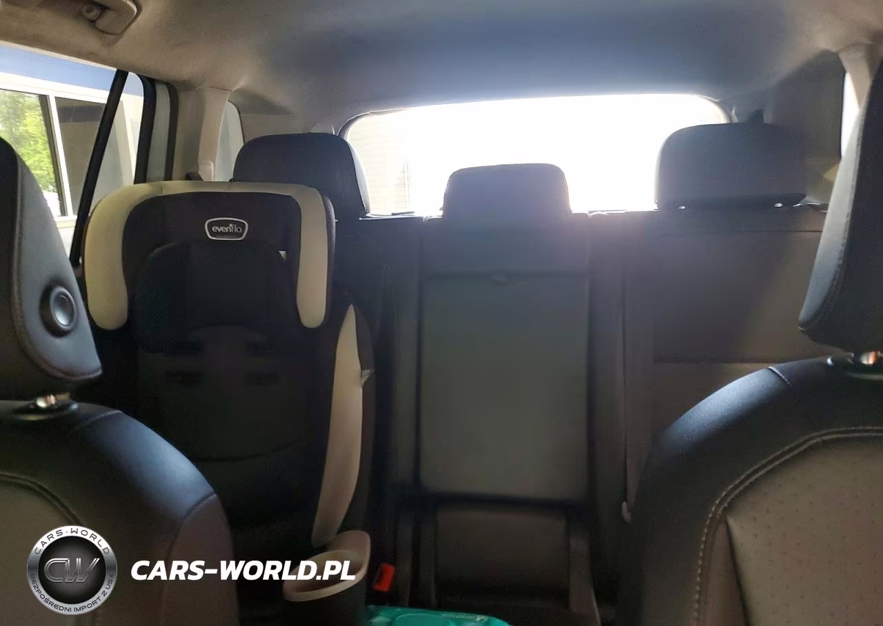 2018 Volkswagen Tiguan Se VIN:3VV3B7AX2JM214242 - 10