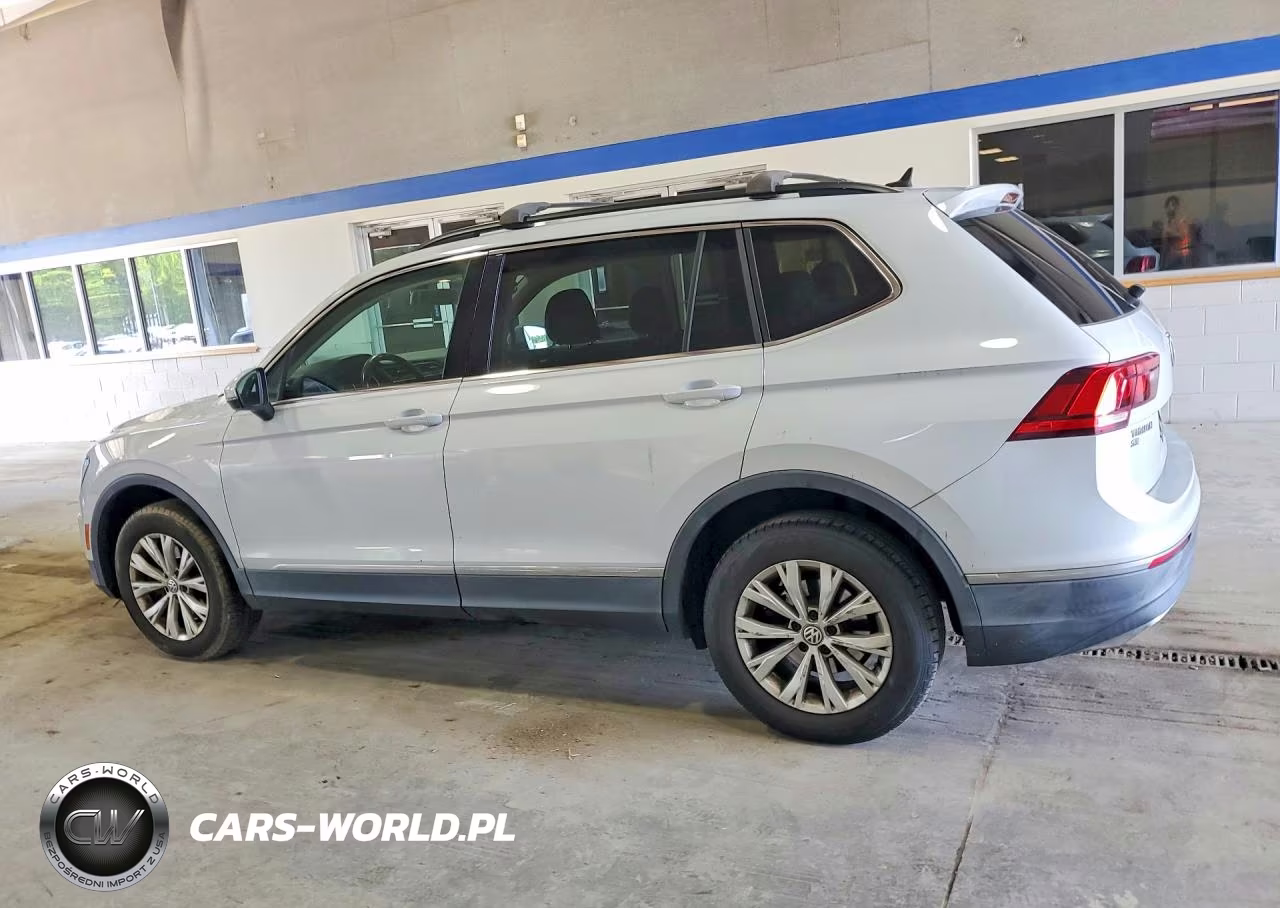 2018 Volkswagen Tiguan Se VIN:3VV3B7AX2JM214242 - 2