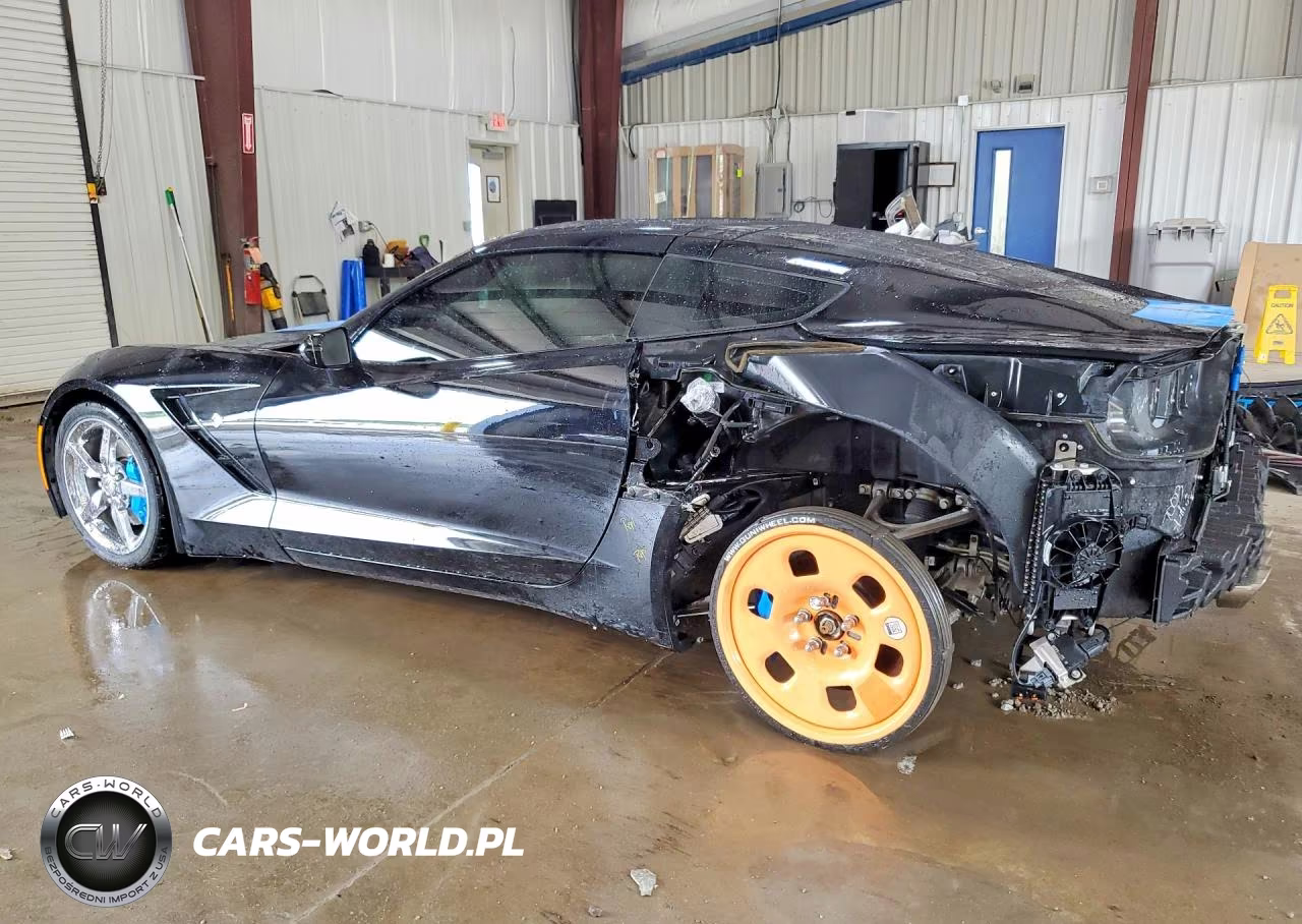 2015 Chevrolet Corvette Stingray 3Lt VIN:1G1YF2D70F5102374 - 2