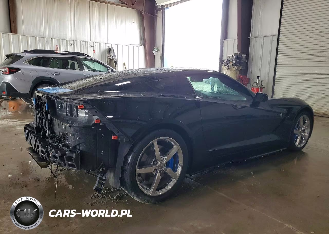 2015 Chevrolet Corvette Stingray 3Lt VIN:1G1YF2D70F5102374 - 3
