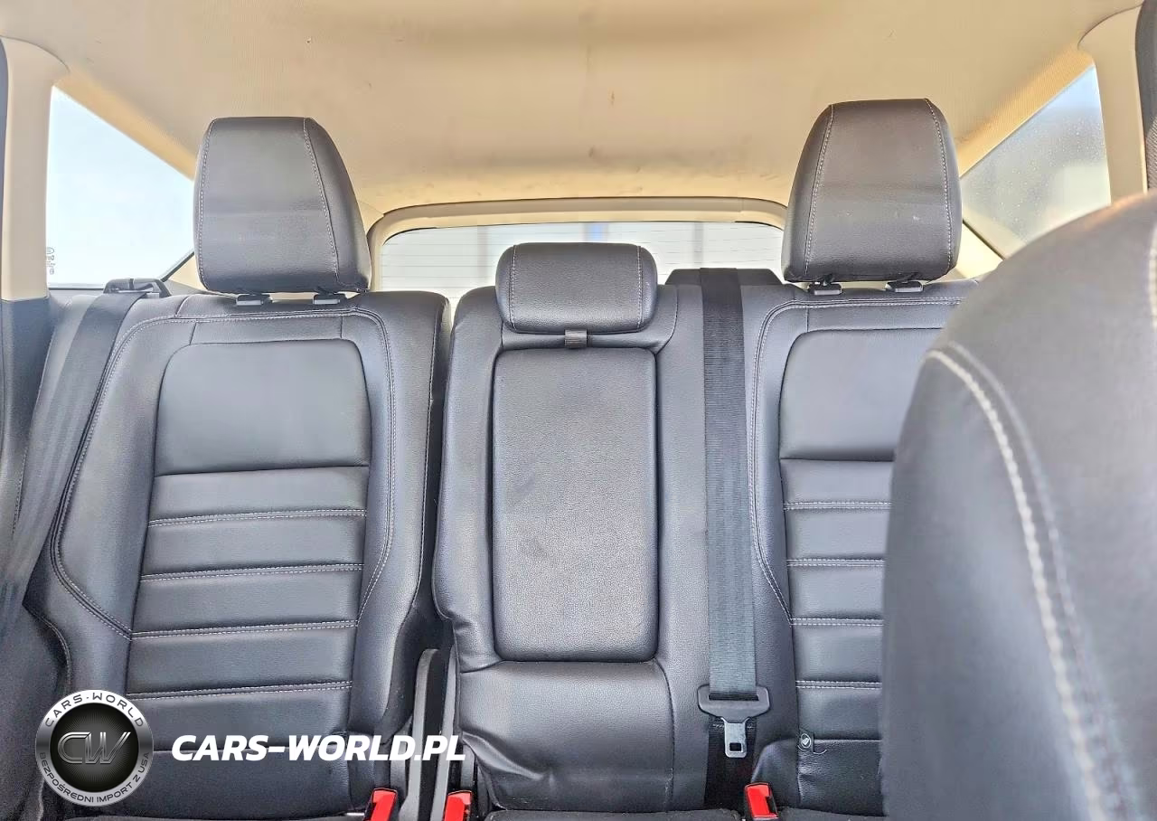 2018 Ford Escape Sel VIN:1FMCU9HD7JUA67360 - 10