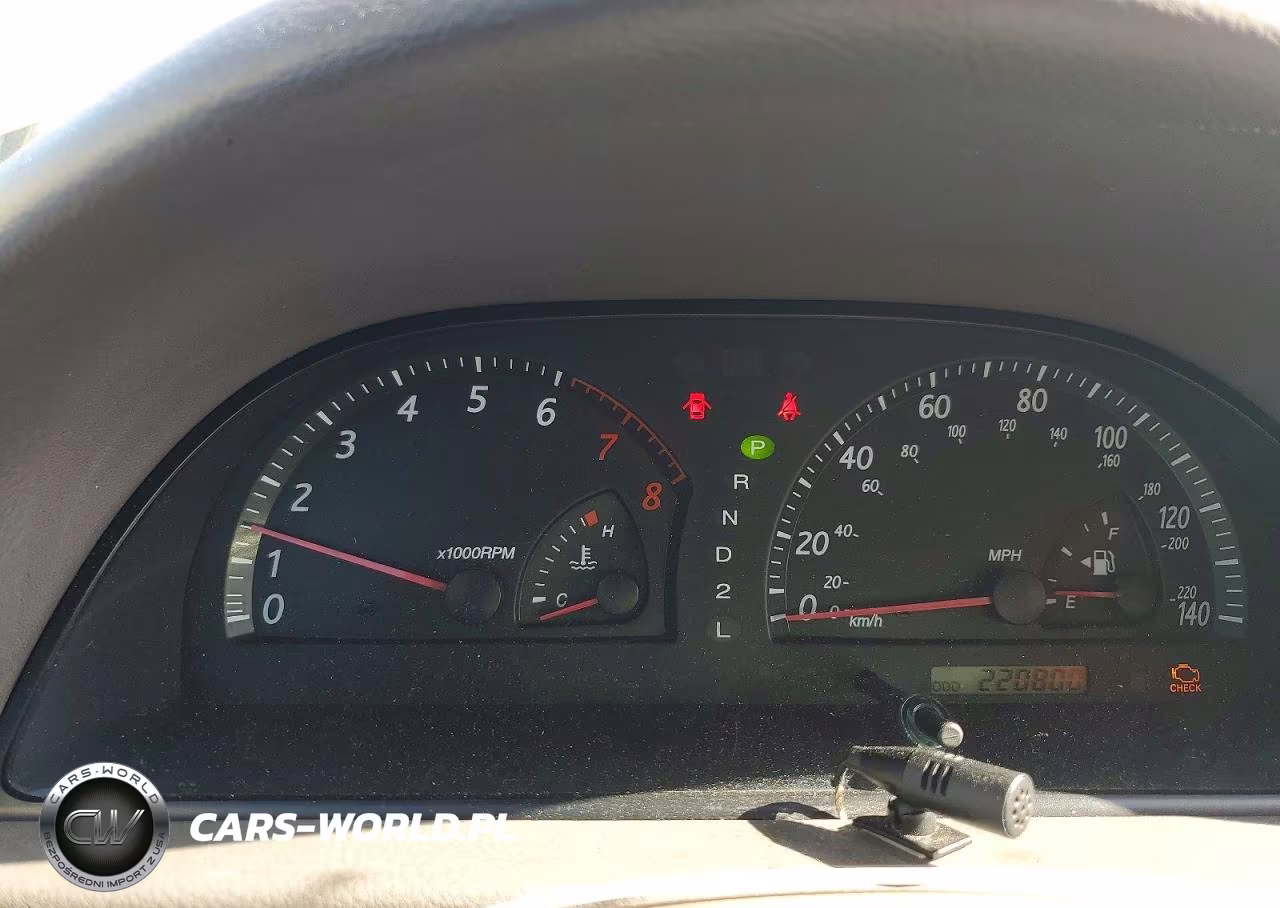 2003 Toyota Camry Le VIN:4T1BE32K83U672990 - 9
