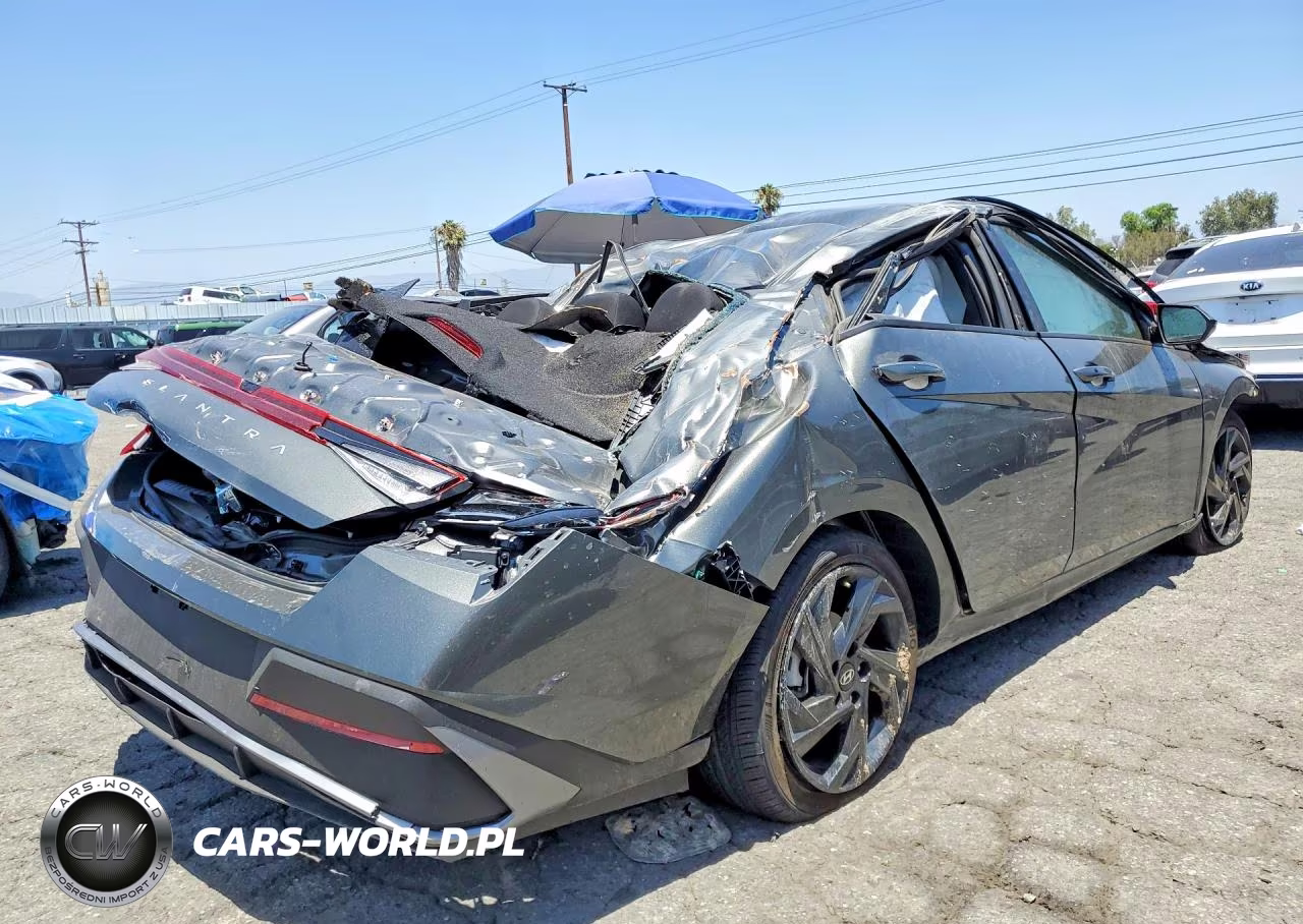 2026 Hyundai Elantra Sel Sport VIN:KMHLM4DG5TU170220 - 3