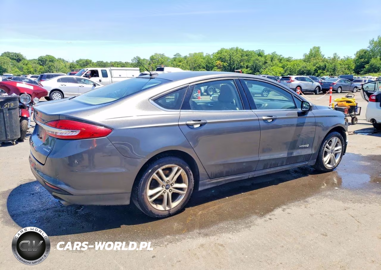 2018 Ford Fusion Se Hybrid VIN:3FA6P0LU7JR235393 - 3