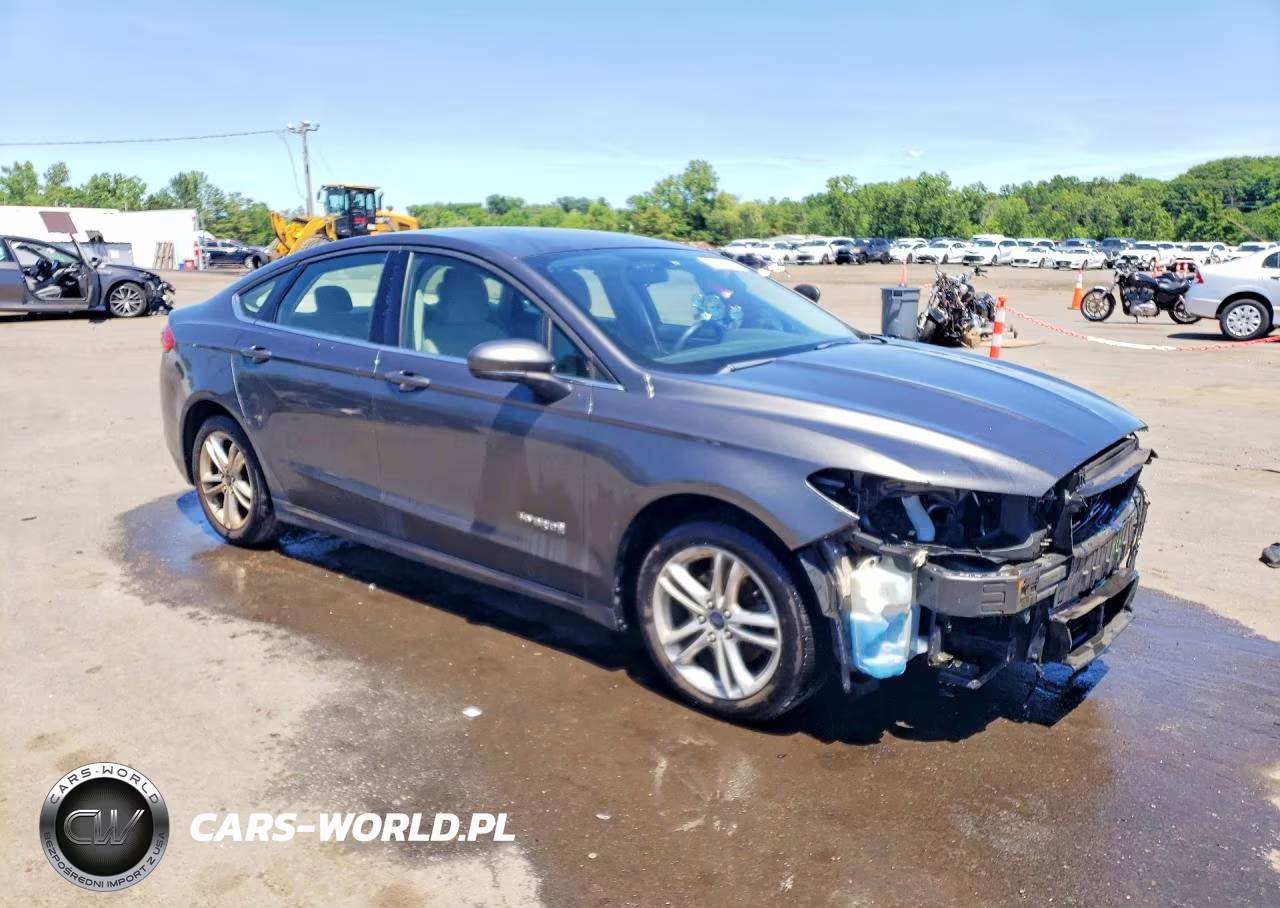 2018 Ford Fusion Se Hybrid VIN:3FA6P0LU7JR235393 - 4