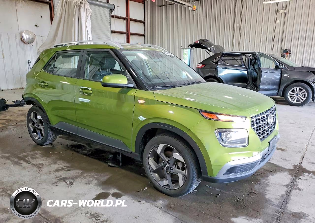 2022 Hyundai Venue Sel VIN:KMHRC8A36NU155444 - 4