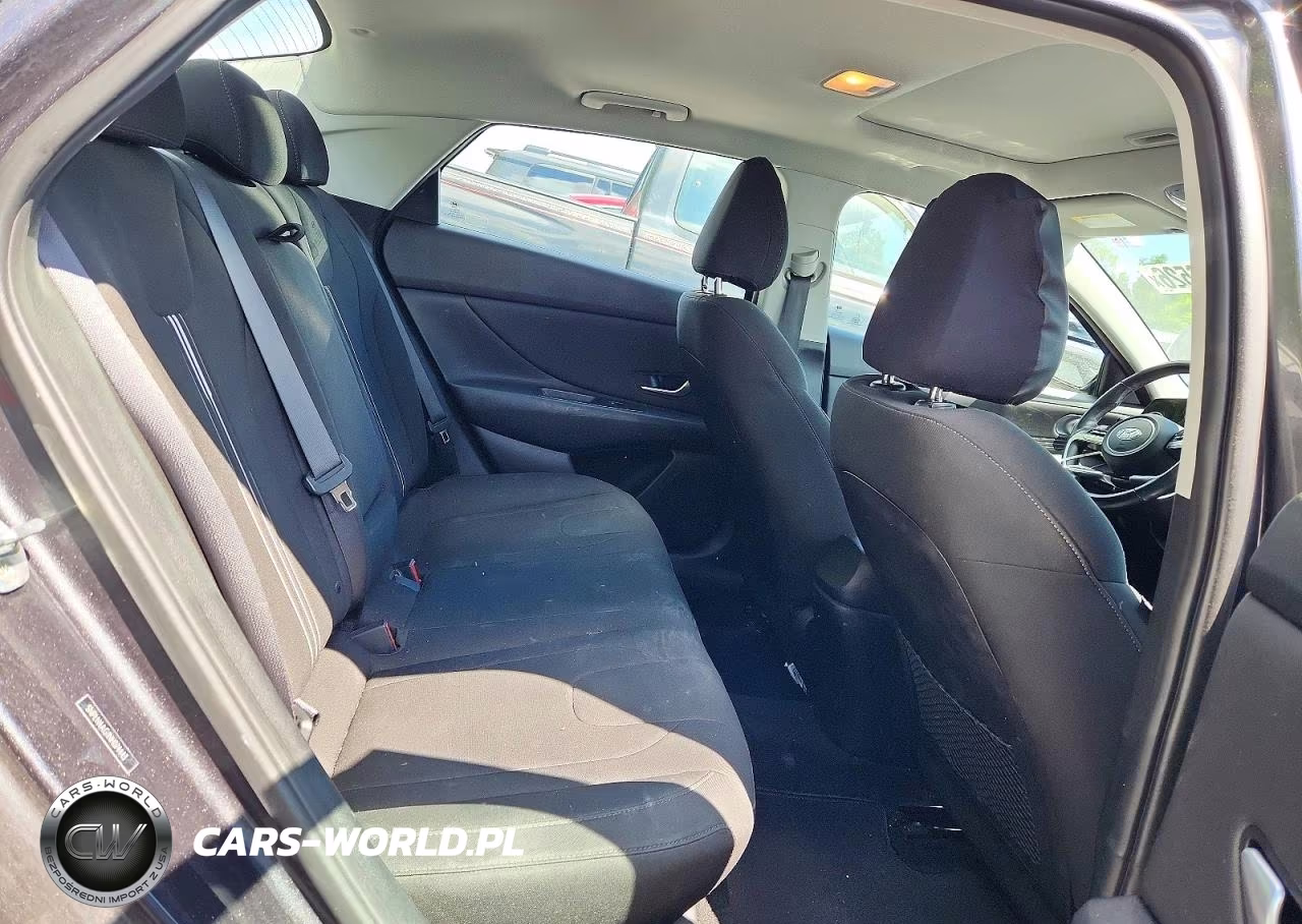 2022 Hyundai Elantra Sel VIN:5NPLN4AG1NH074443 - 10