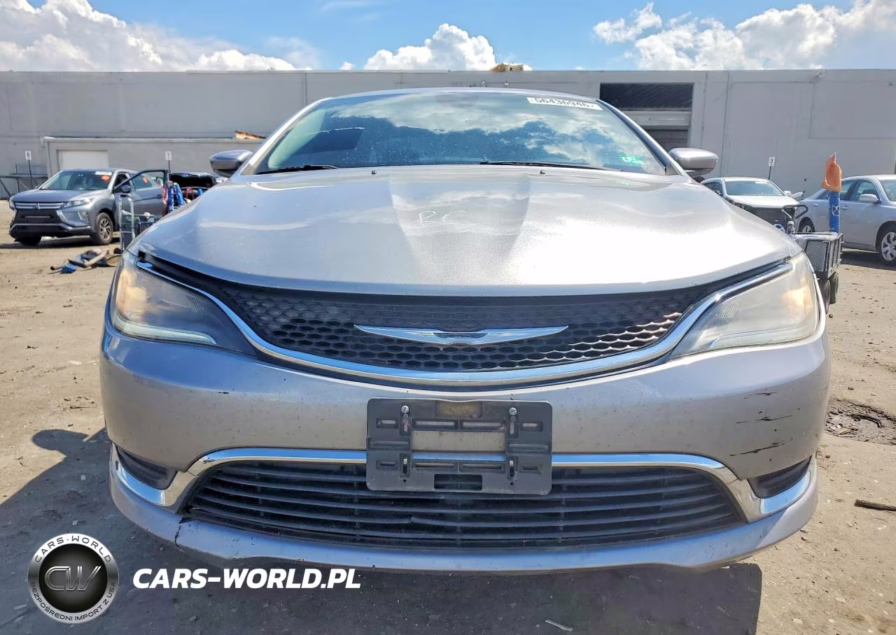 2015 Chrysler 200 Limited VIN:1C3CCCAB0FN677569 - 5