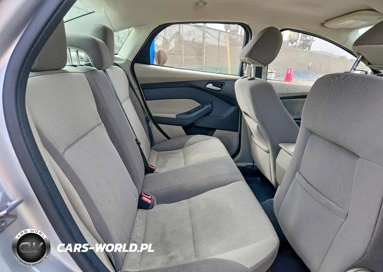 2013 Ford Focus Se VIN:1FADP3F28DL373398 - 10