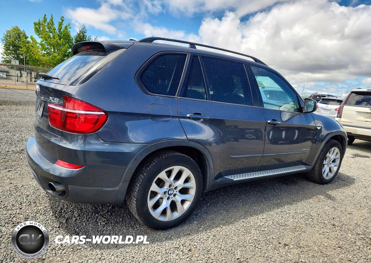 2011 BMW X5 xDrive35I VIN:5UXZV4C56BL414701 - 3