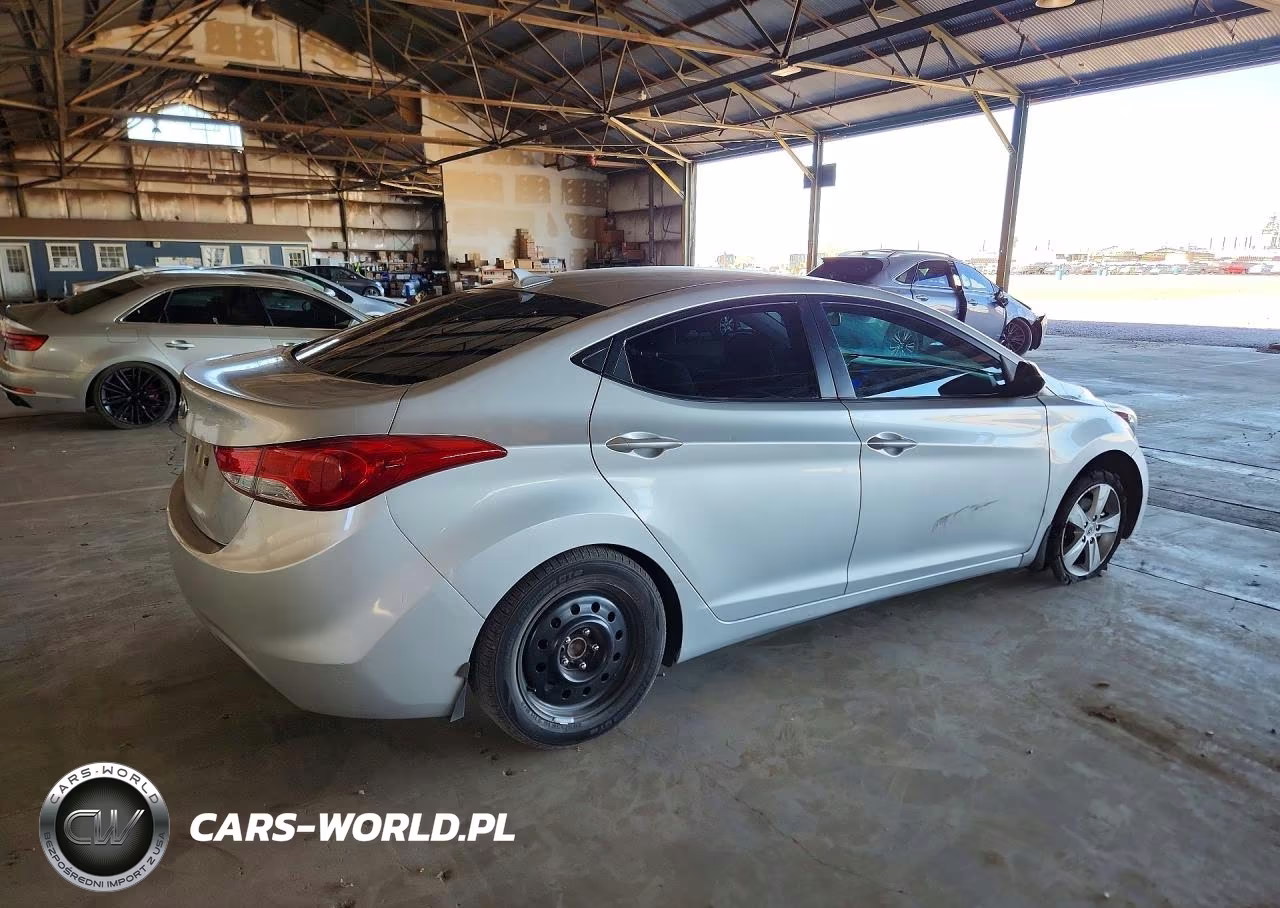 2013 Hyundai Elantra Gls VIN:KMHDH4AE0DU606596 - 3