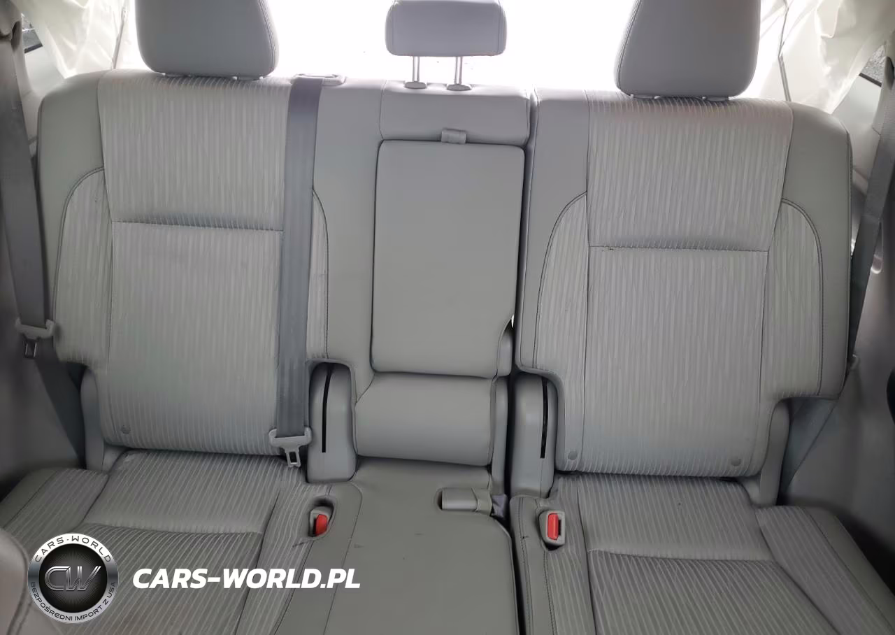 2016 Toyota Highlander Le Plus VIN:5TDZKRFH9GS184400 - 10