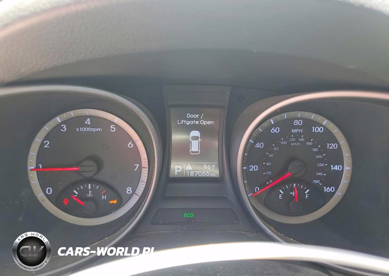 2016 Hyundai Santa Fe Sport 2.4L VIN:5XYZTDLB2GG330195 - 9