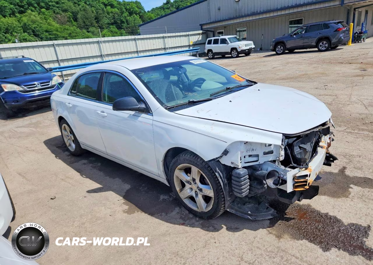 2011 Chevrolet Malibu Ls VIN:1G1ZB5E14BF322536 - 4