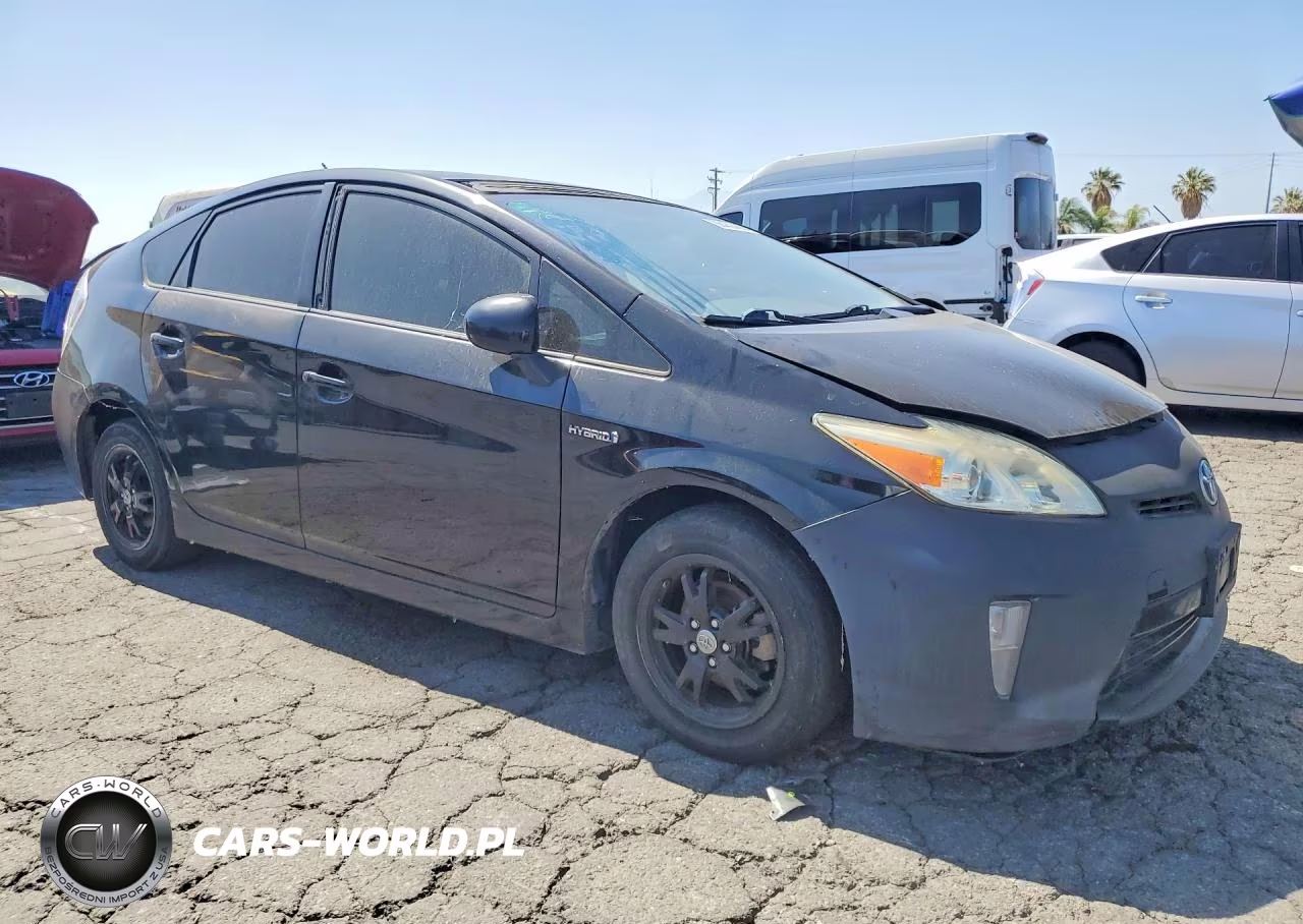 2012 Toyota Prius Three VIN:JTDKN3DU2C1522510 - 4