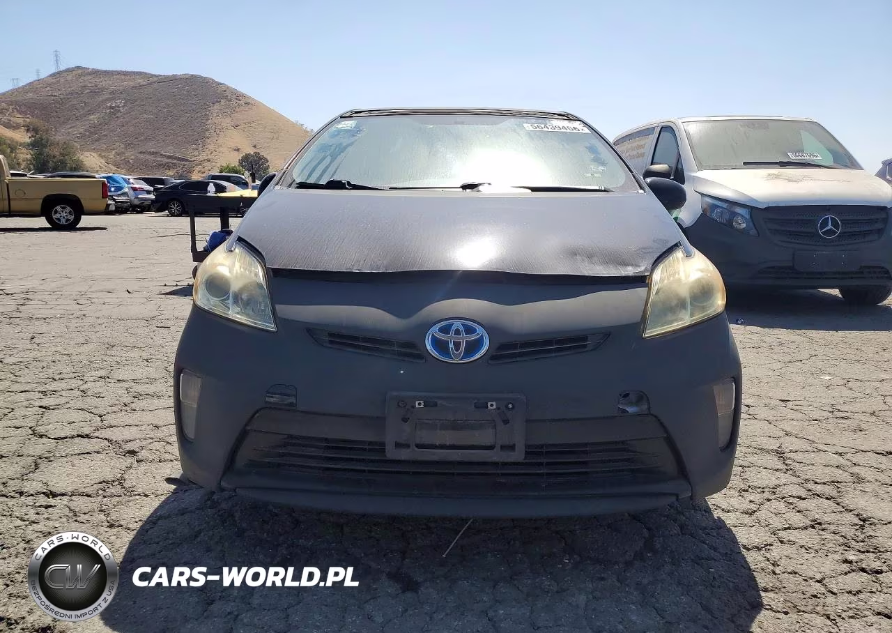 2012 Toyota Prius Three VIN:JTDKN3DU2C1522510 - 5