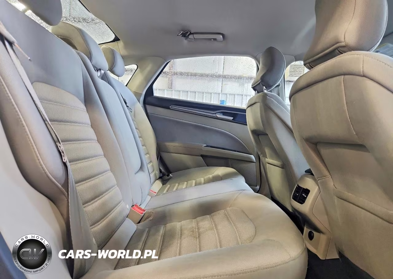 2019 Ford Fusion Se VIN:3FA6P0HD3KR229407 - 10