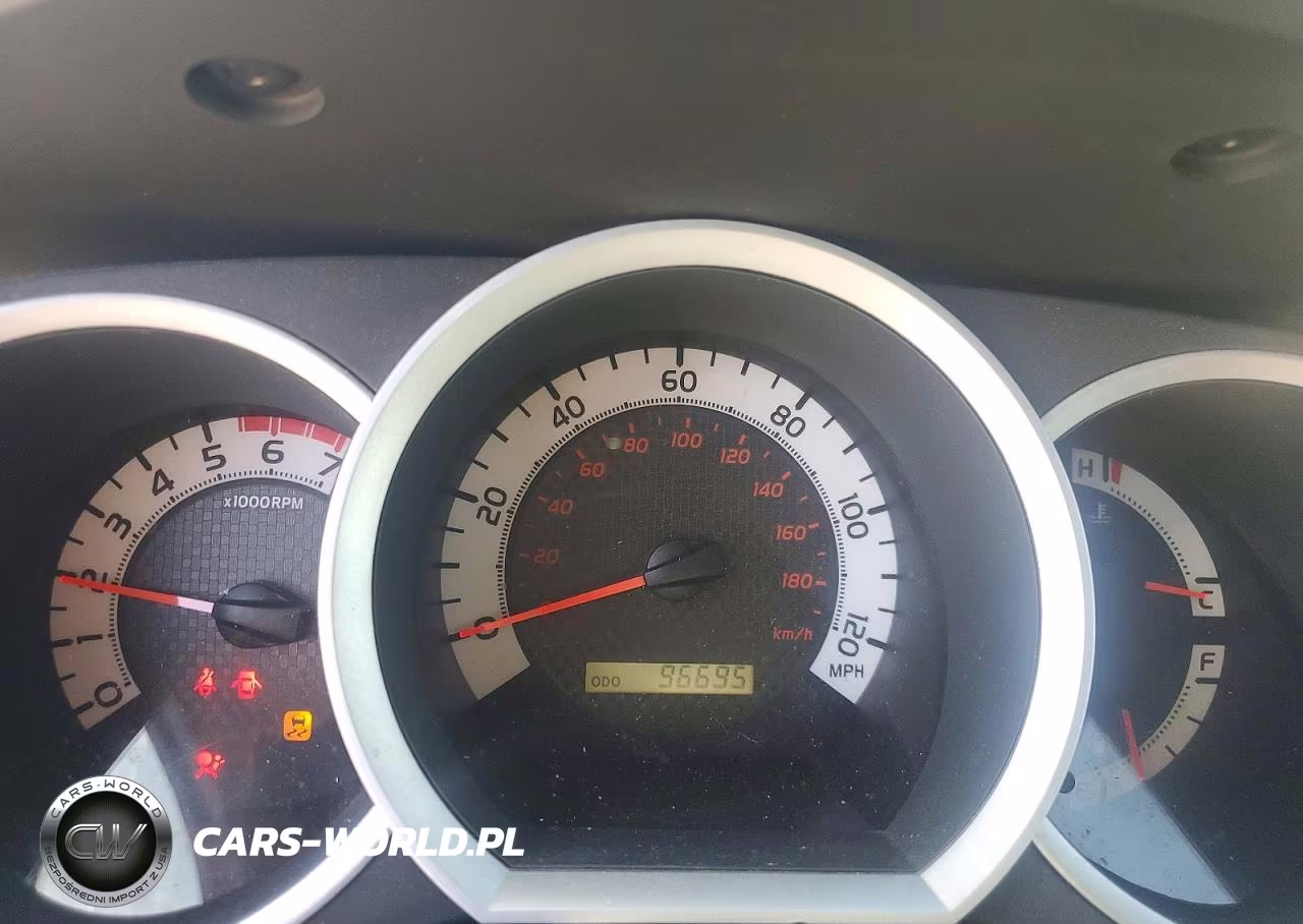 2013 Toyota Tacoma Double Cab VIN:3TMLU4EN9DM128477 - 9