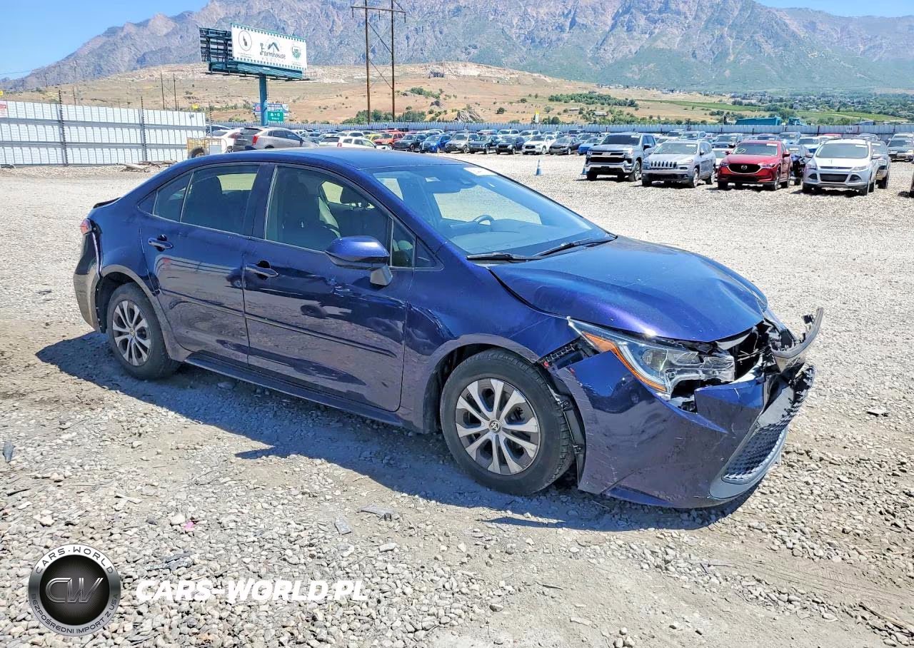 2022 Toyota Corolla Le VIN:JTDEAMDE3NJ042566 - 4