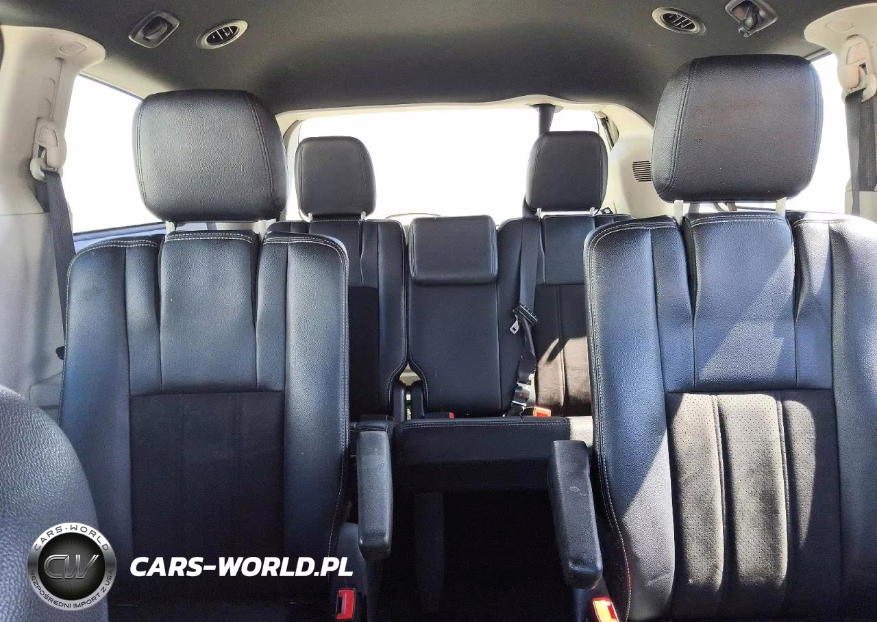 2020 Dodge Grand Caravan Sxt VIN:2C4RDGCG4LR180140 - 10
