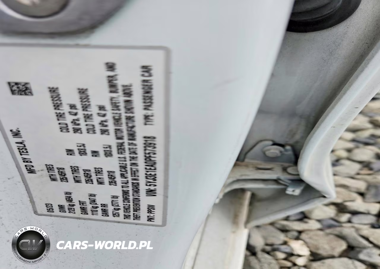 2023 Tesla Model 3 VIN:5YJ3E1EA0PF573918 - 12