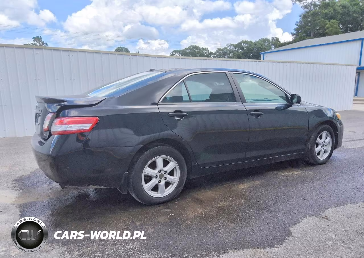 2010 Toyota Camry Le VIN:4T4BF3EK2AR022824 - 3